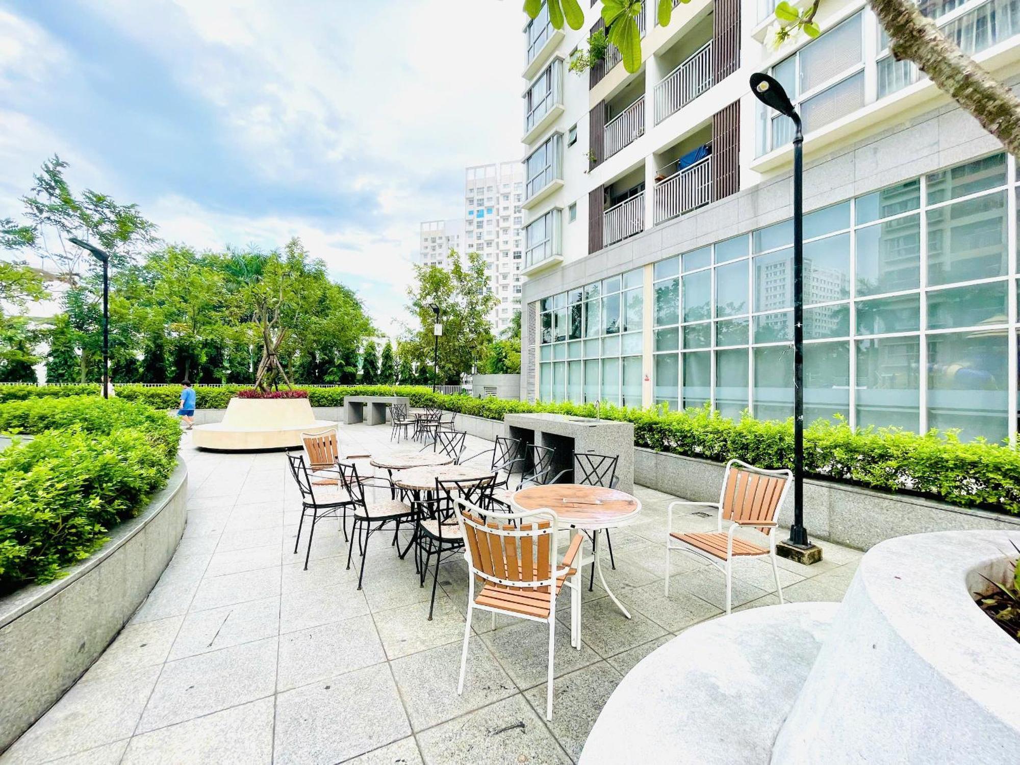 Secc Luxury 2-Br Apartment, Scenic Valley, Saigon Exhibition And Convention Center, Fv Hospital, Phu My Hung District 7 Ho Chi Minh City Exterior photo
